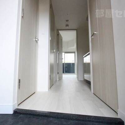 
						※階数によって色は異なります