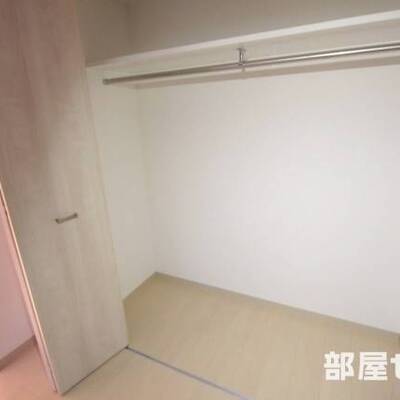 
						※反転タイプの部屋の写真を流用しています。