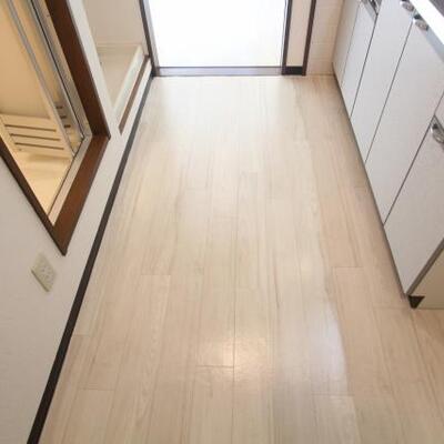 
						キッチン周りのスペースです。