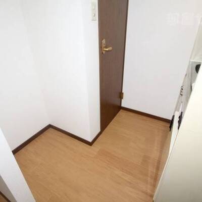 
						スペースのあるキッチンです