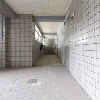 
						お部屋までの廊下です。