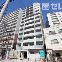 アーデル　ドルフ