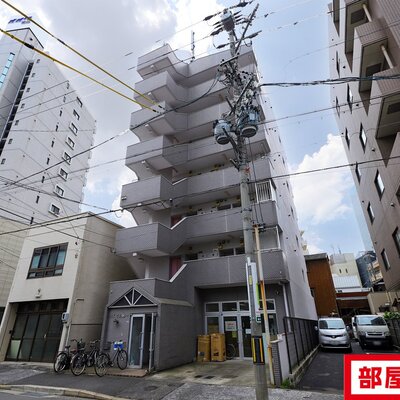 
						名古屋駅に徒歩で通える便利な立地です