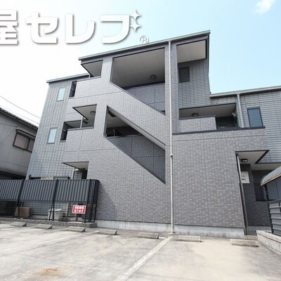 
						タイル張りでお洒落な外観です。