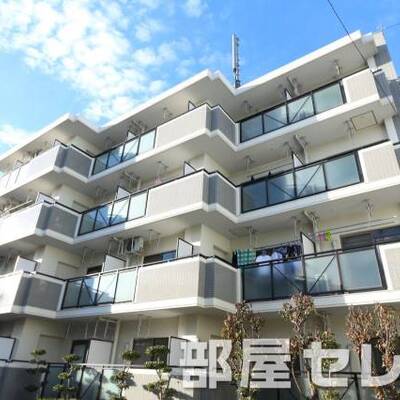 
						タイル張りでお洒落な外観です。