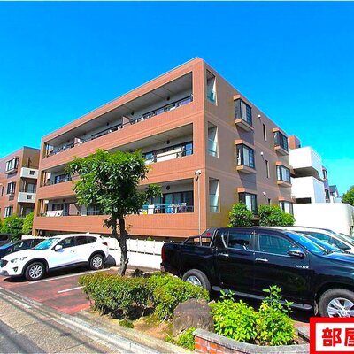 
						閑静な住宅街にあります。