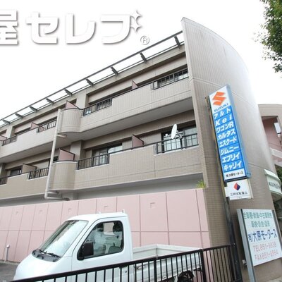 
						築年数を感じさせない建物。