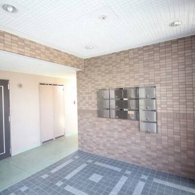 
						共用部のポストはこんな感じです