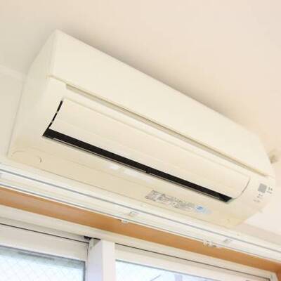 
						エアコンで1年中快適