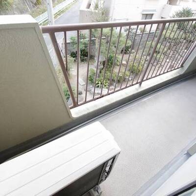 
						広々バルコニーです。