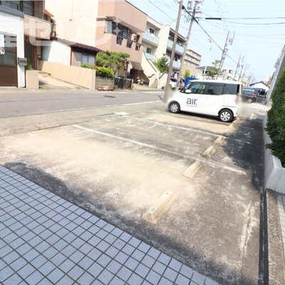 
						ファミリーの方が多いです。