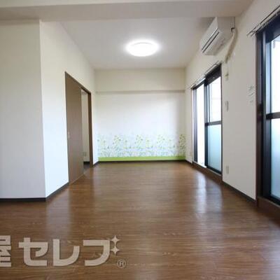 
						反対タイプの写真です。