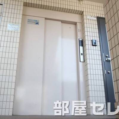
						エレベーターで荷物も楽々運べますね。