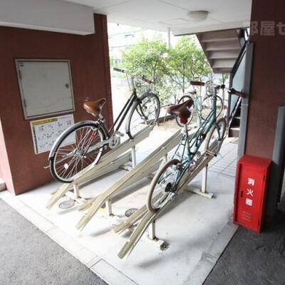 
						駐輪場があります。