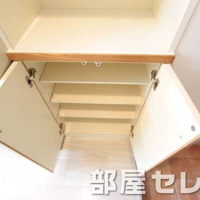 
						下駄箱完備で玄関を広く使えます。（イメージ写真）