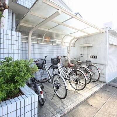 
						駐輪場です。
