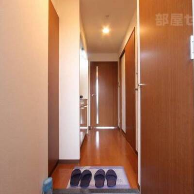 
						広々した玄関です。