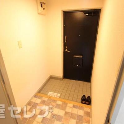 
						玄関の様子です。
