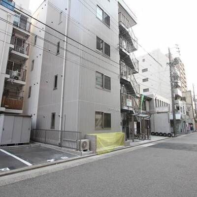
						鶴舞駅近くの新築マンションです