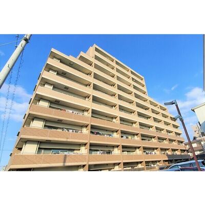 
						綺麗な外観の建物です