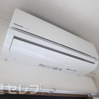 
						エアコン付きです。