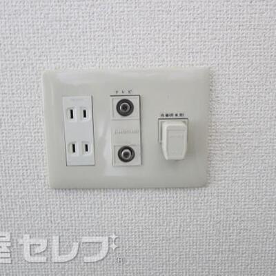 
						リビングでテレビが見れますよ。