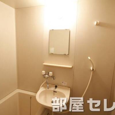 
						シンプルな洗面です。