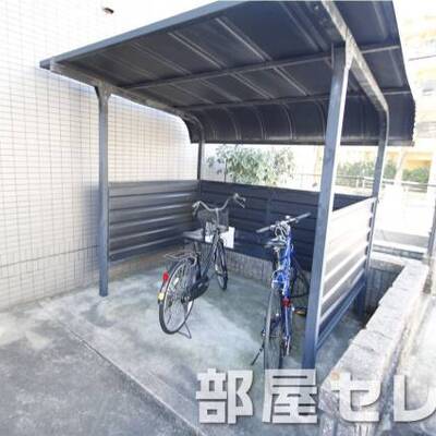 
						駐輪場です。