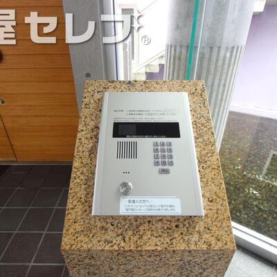 
						タイル貼りの共用部
