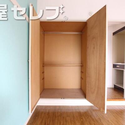 
						収納として使用できます。
