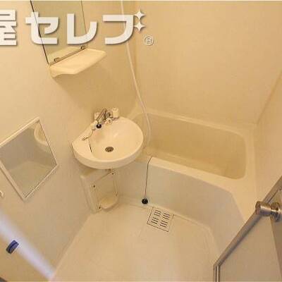 
						他号室の写真です。